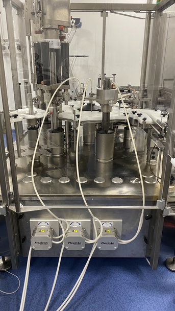 Chemineau desarrolla una nueva línea de producción de aerosoles nasales con el sistema de llenado Flexicon